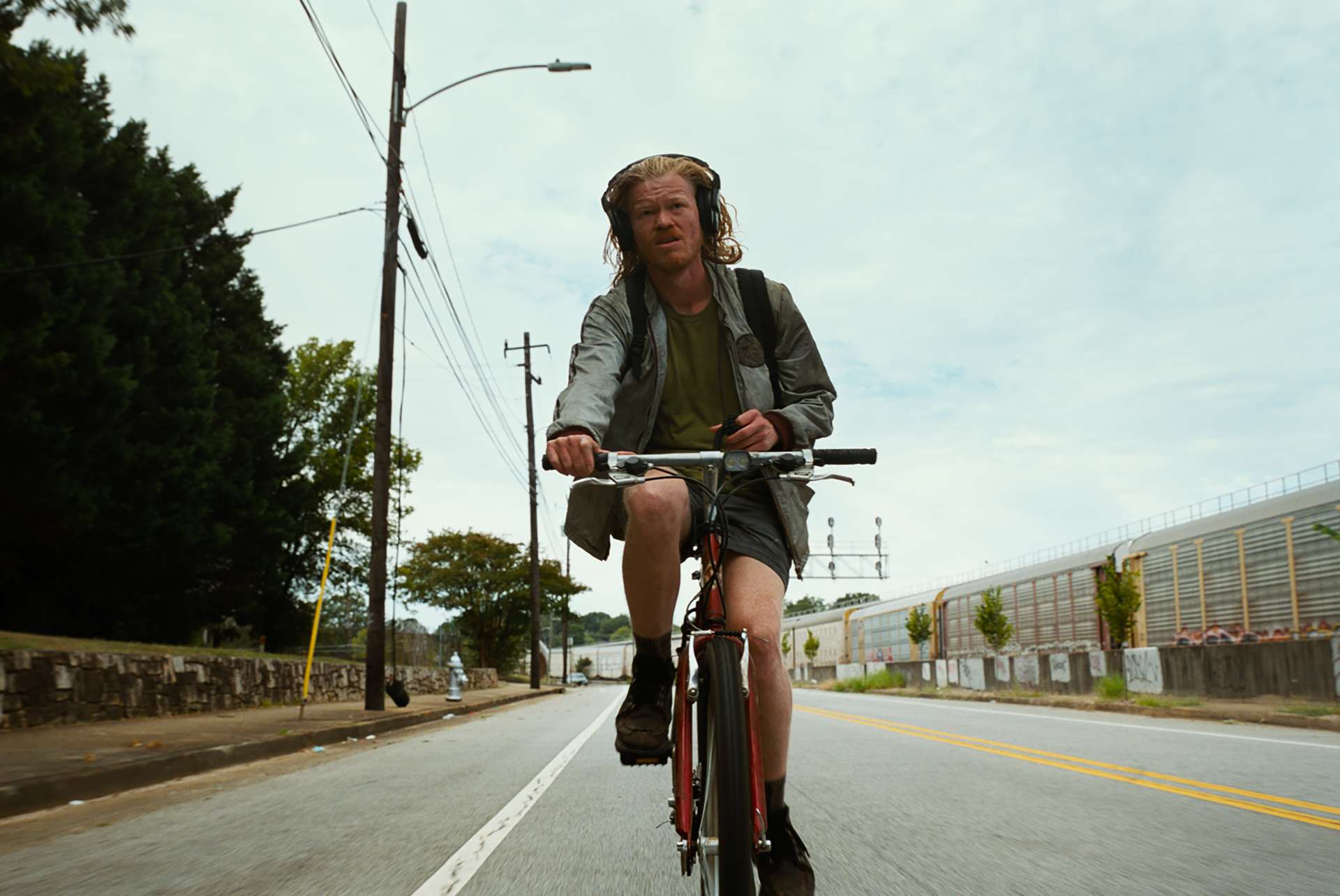 Jesse Plemons i Bugonia. © 2025 Focus Features, LLC. All Rights Reserved.